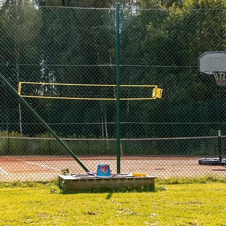 Rose & Willa Mezciems (Jelgava)