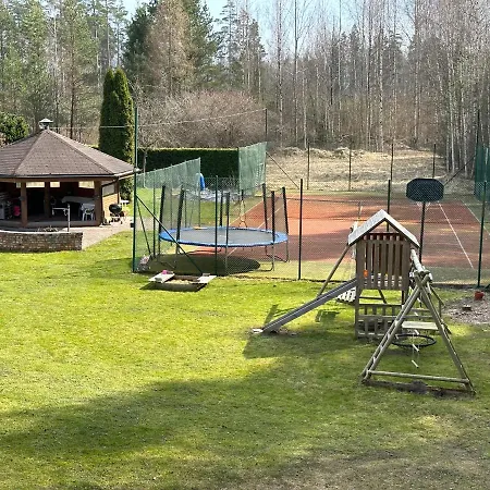 Rose & Вилла Mezciems (Jelgava)